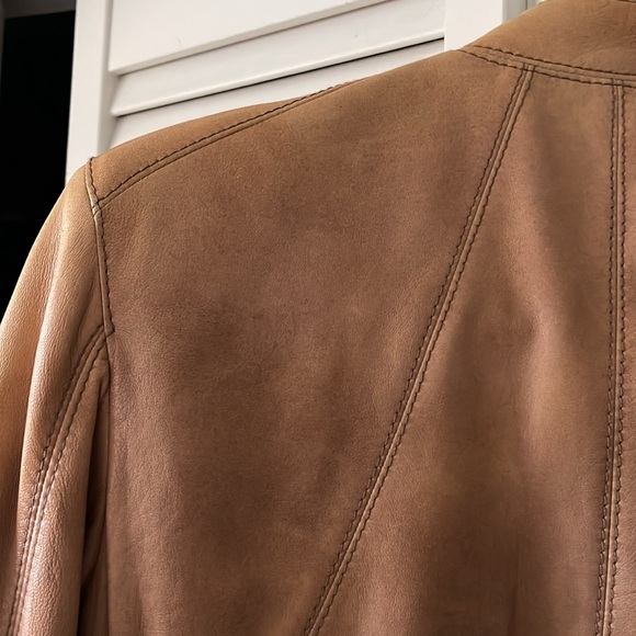 VINTAGE LEATHER FITTED VERSACE JACKET - Picture 10 of 16